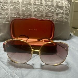Gucci women sunglasses